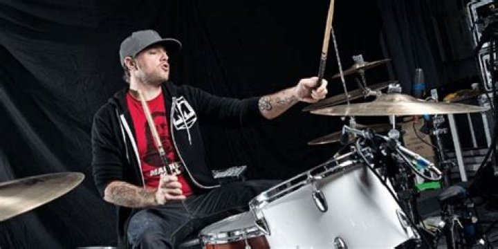 Who is Josh Eppard Dating Now