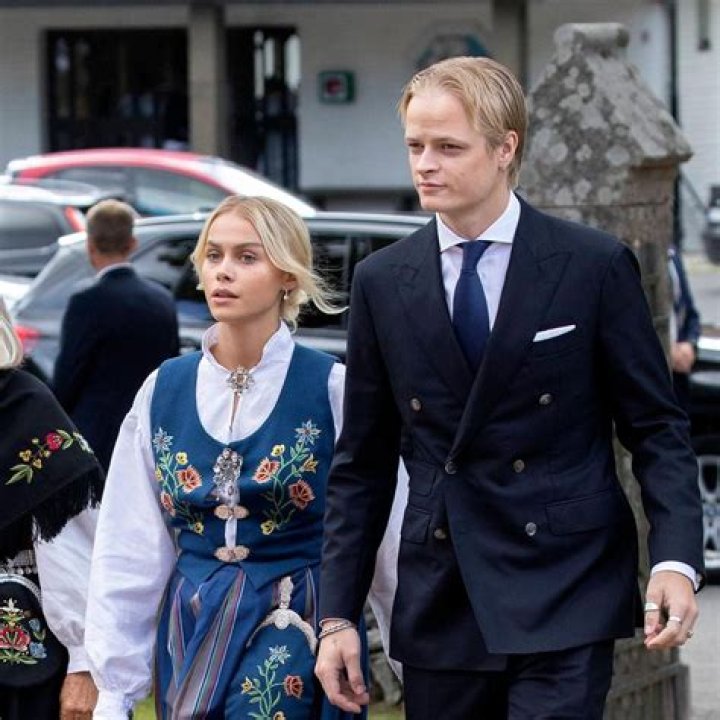 Who is Juliane Snekkestad Dating Now?