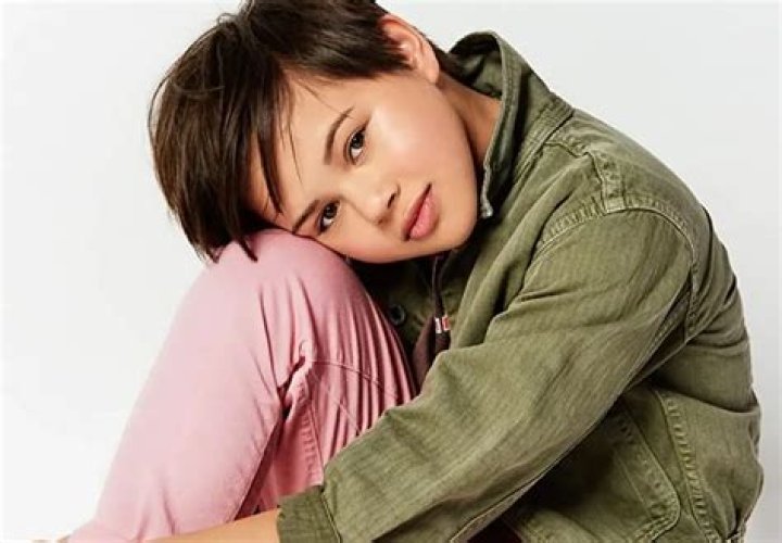 Who is Juwany Roman Dating Now?