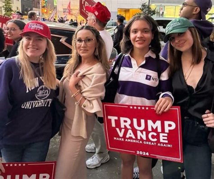 Who is Kaya Dating Now