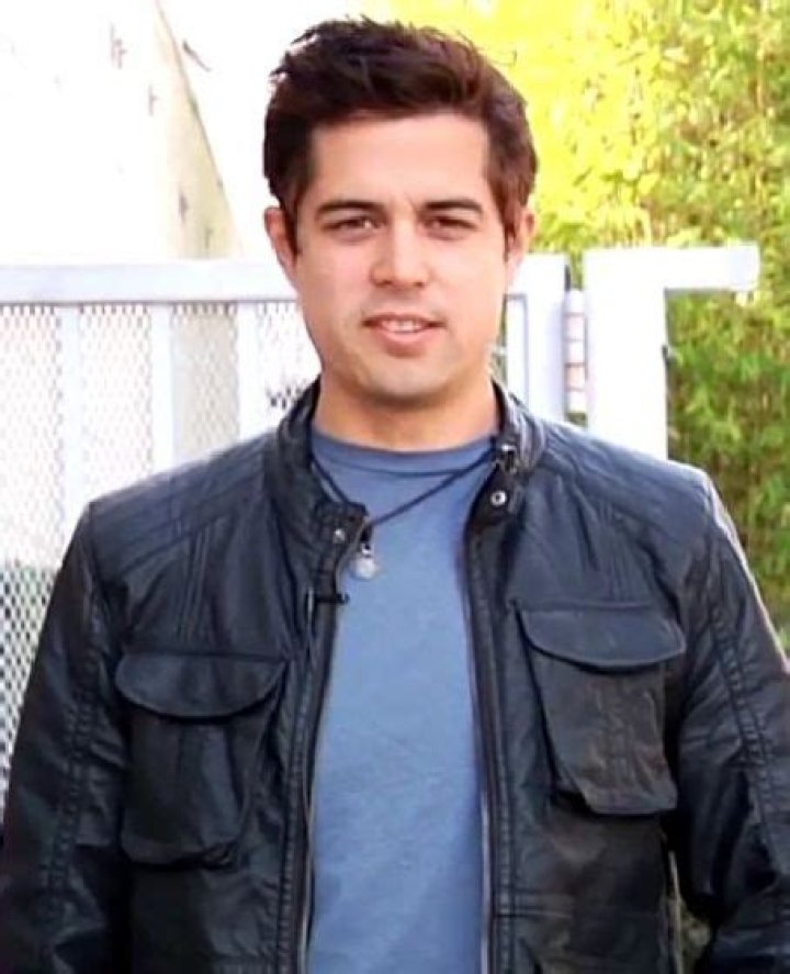 Who is Khail Anonymous Dating Now?