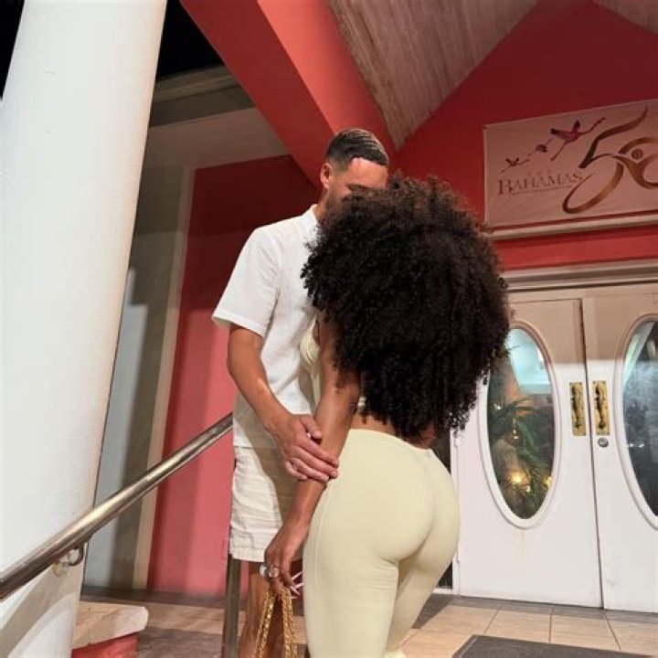 Who is Klay Thompson Dating Now