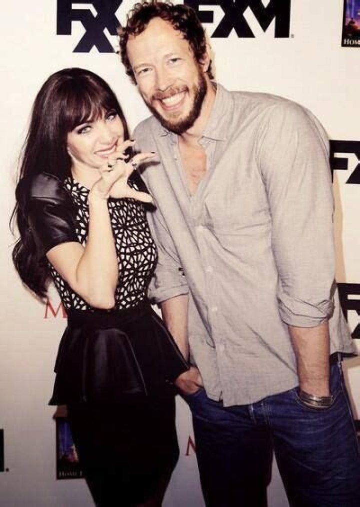 Who is Ksenia Solo Dating Now