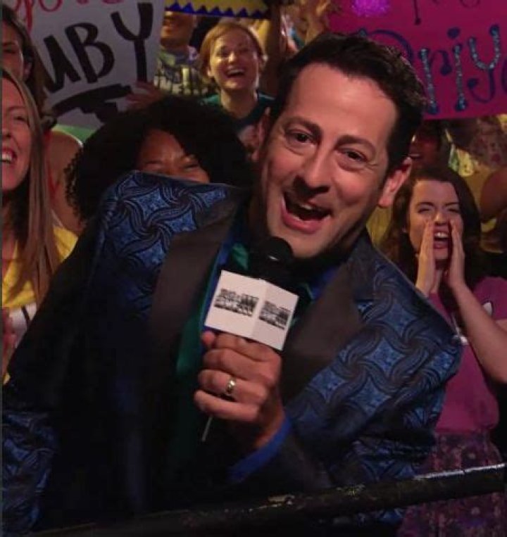 Who is Kurt Long Dating Now?