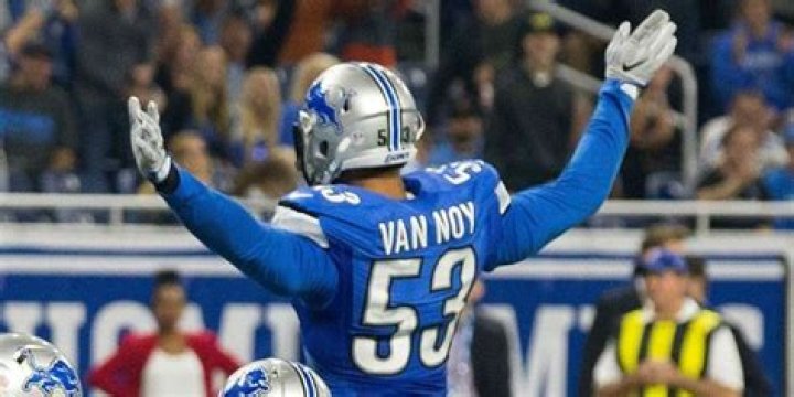 Who is Kyle Van Noy Dating Now