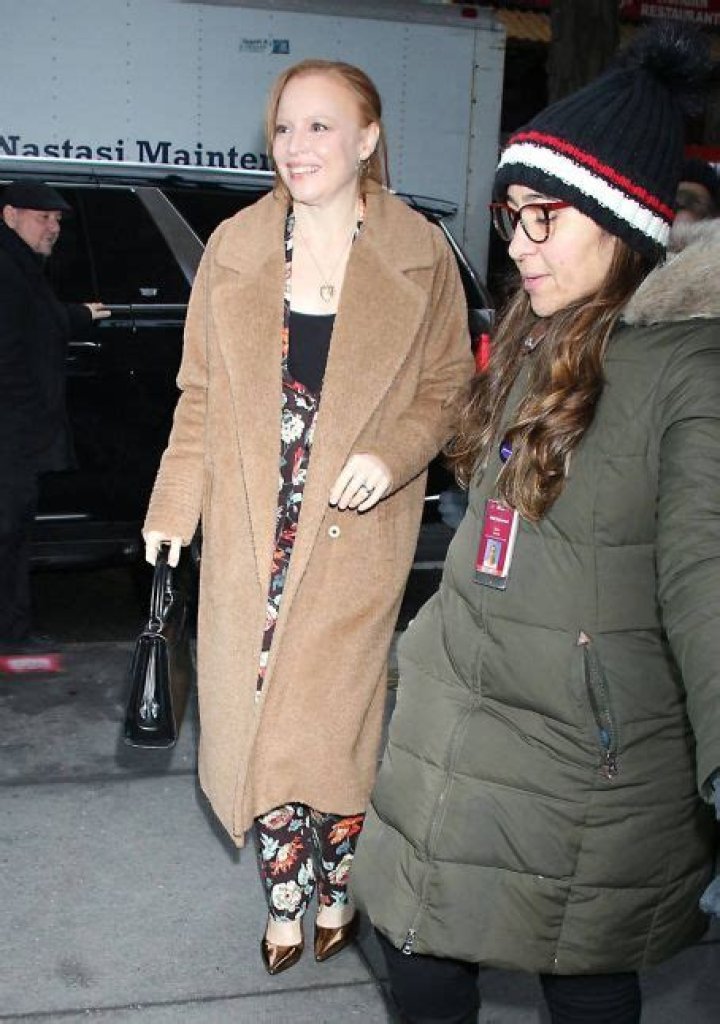 Who is Lauren Ambrose Dating Now