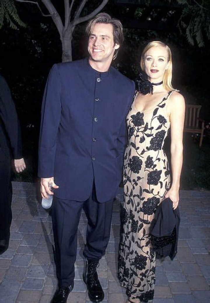 Who is Lauren Holly Dating Now?