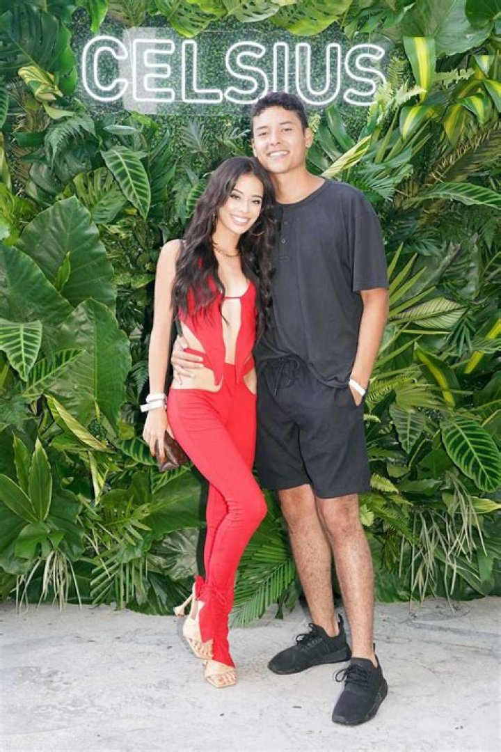 Who is Lauren Kettering Dating Now