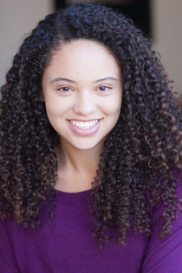 Who is Lauren Perez Dating Now