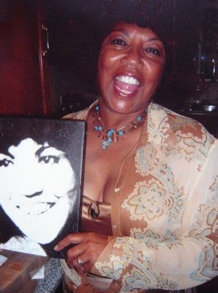 Who is Linda Lewis Dating Now