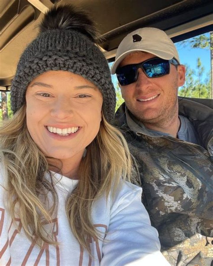 Who is Lindsey Hunter Dating Now