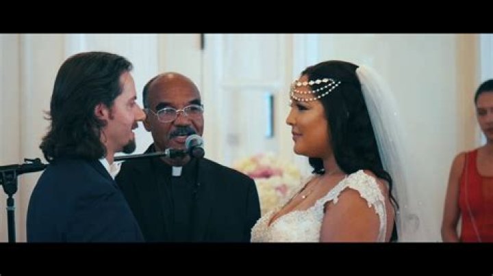 Who is Lornalitz Baez Dating Now