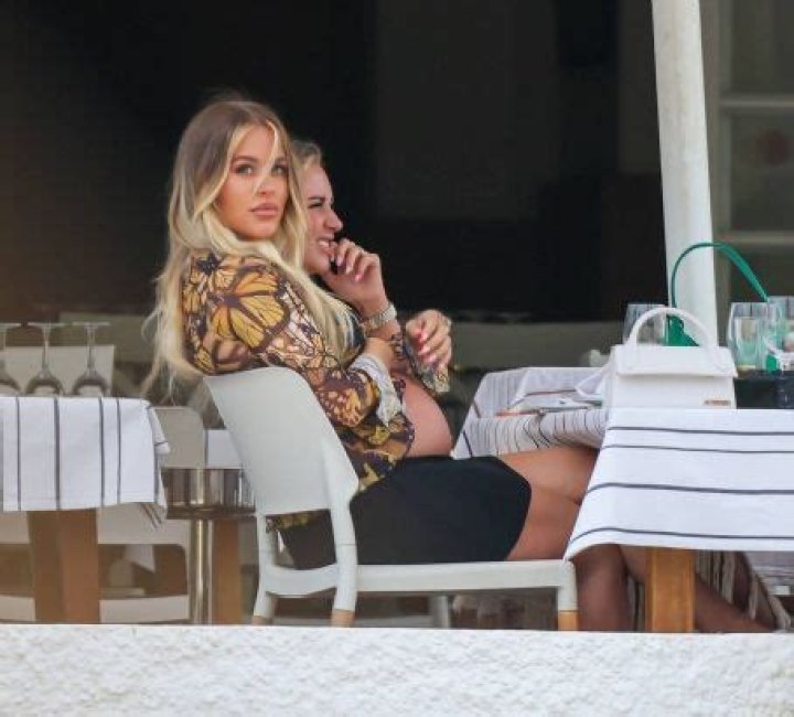 Who is Lottie Tomlinson Dating Now