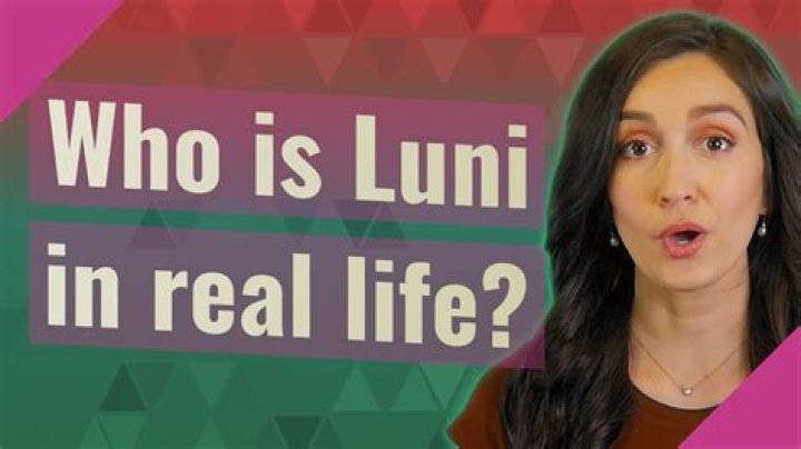 Who is Luni Dating Now?