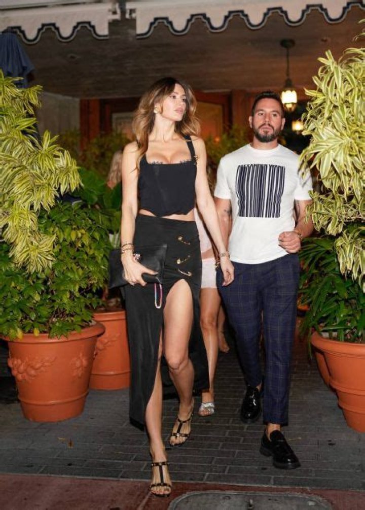 Who is Lyna Perez Dating Now