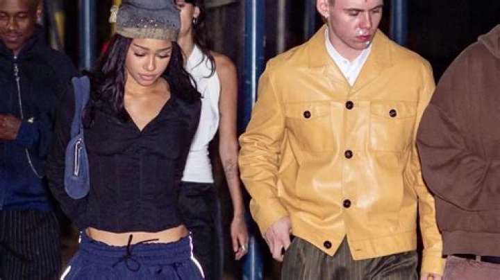 Who is Manu Negrete Dating Now?