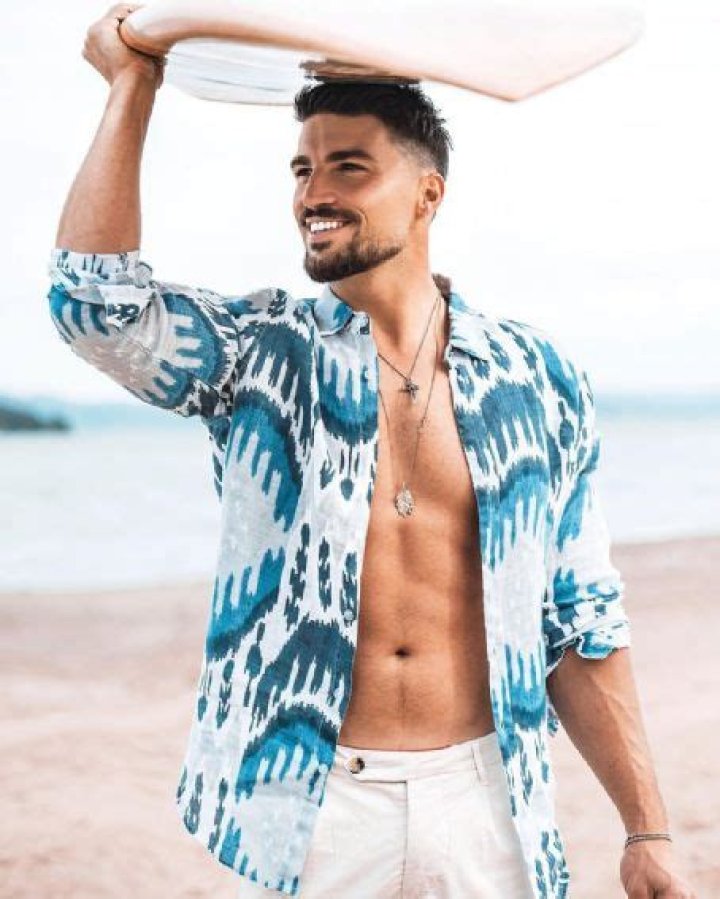 Who is Mariano Di Vaio Dating Now