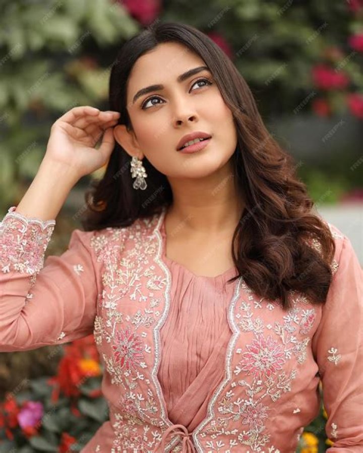 Who is Mehazabien Chowdhury Dating Now?