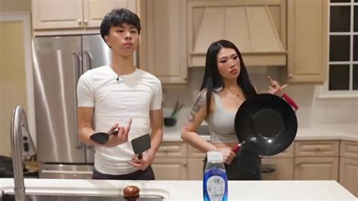 Who is Mei Lin Dating Now