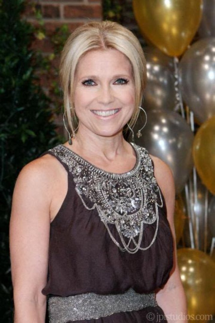 Who is Melissa Reeves Dating Now