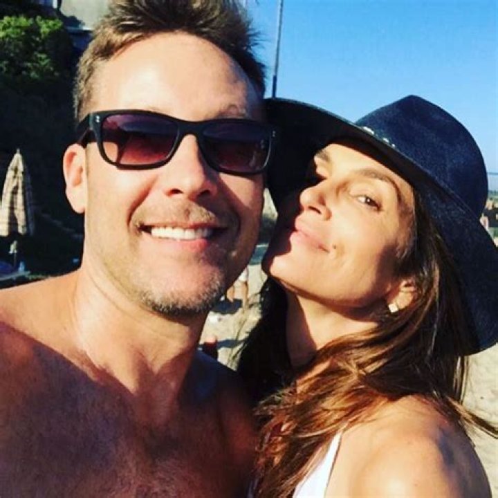 Who is Michael Rosenbaum Dating Now