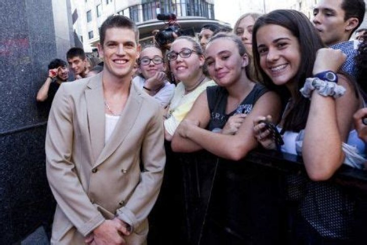 Who is Miguel Bernardeau Dating Now