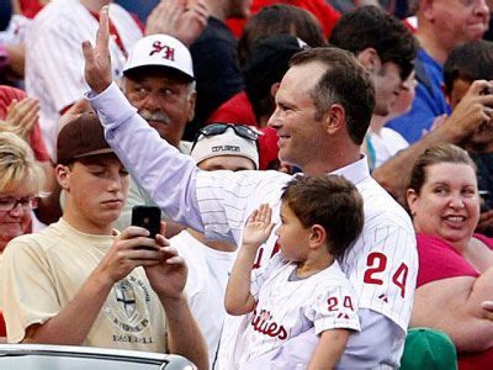 Who is Mike Lieberthal Dating Now