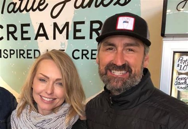 Who is Mike Wolfe Dating Now?