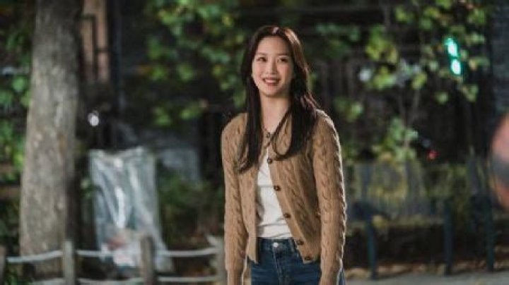 Who is Moon Ga-young Dating Now