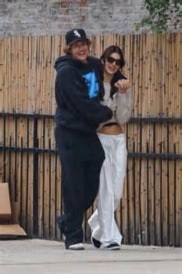 Who is Naftali Bennett Dating Now