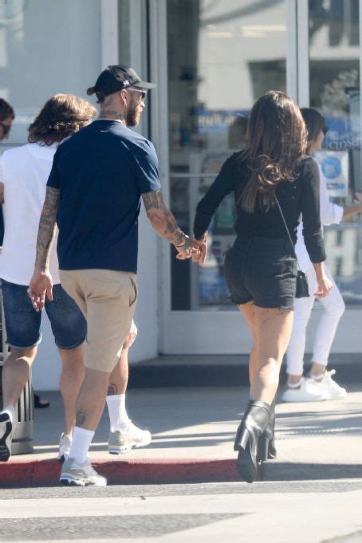 Who is Pilar Rubio Dating Now?