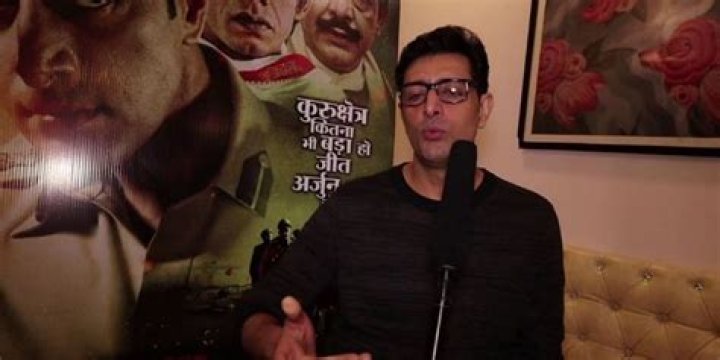 Who is Priyanshu Chatterjee Dating Now?