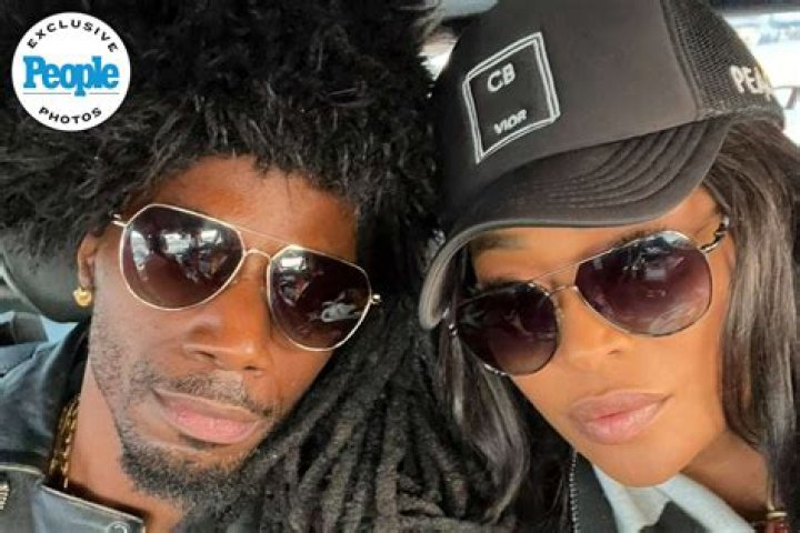 Who is Quang Le Dating Now