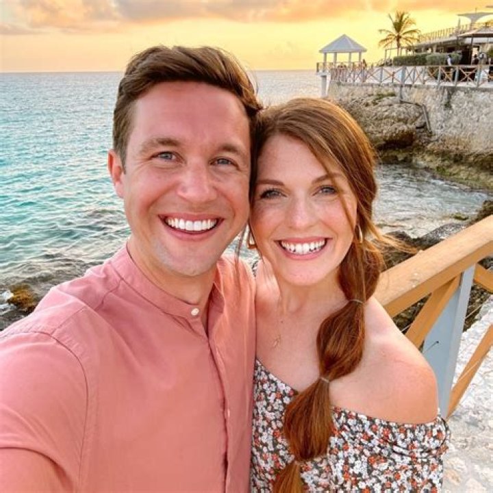 Who is Rachel Earls Dating Now?