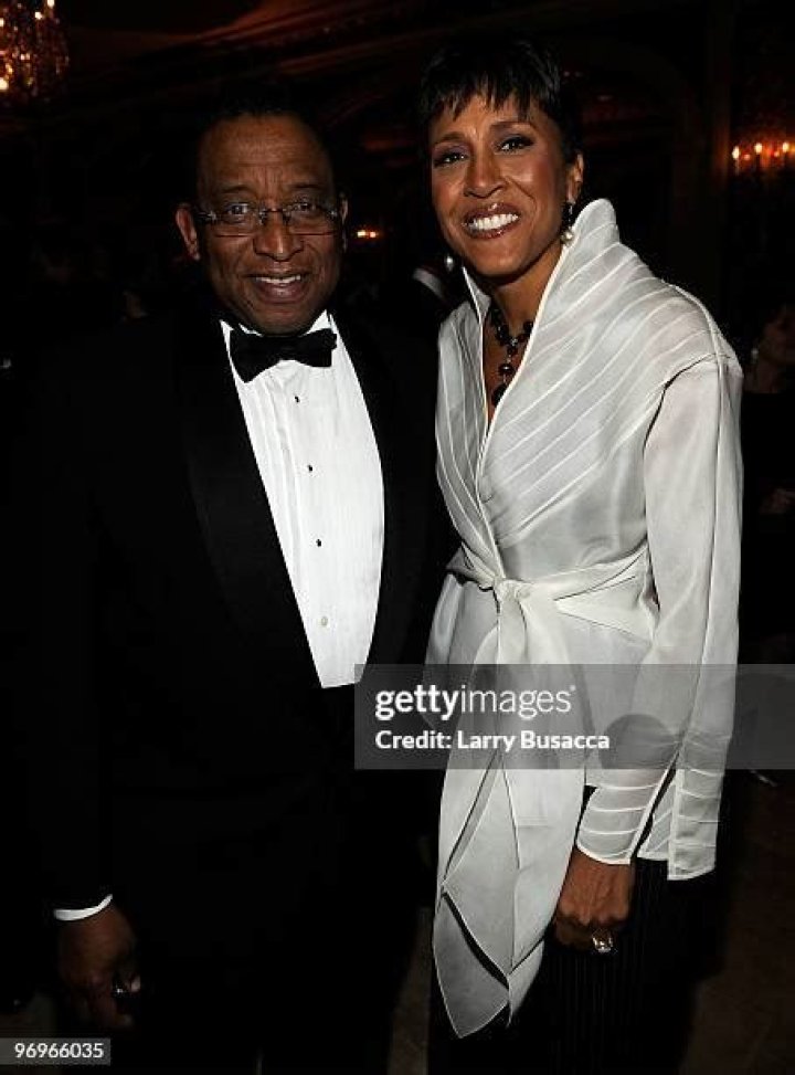 Who is Randall Pinkston Dating Now?