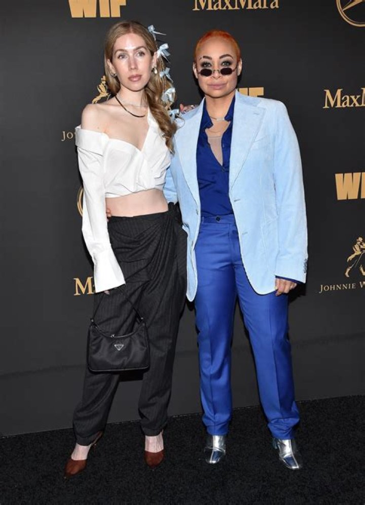 Who is Rayvon Owen Dating Now