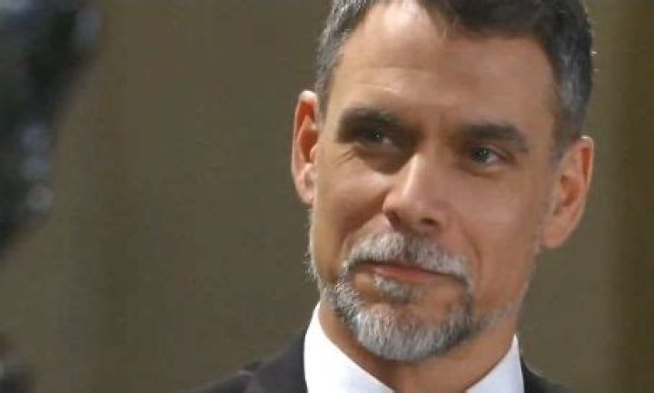 Who is Robert Kelker-Kelly Dating Now