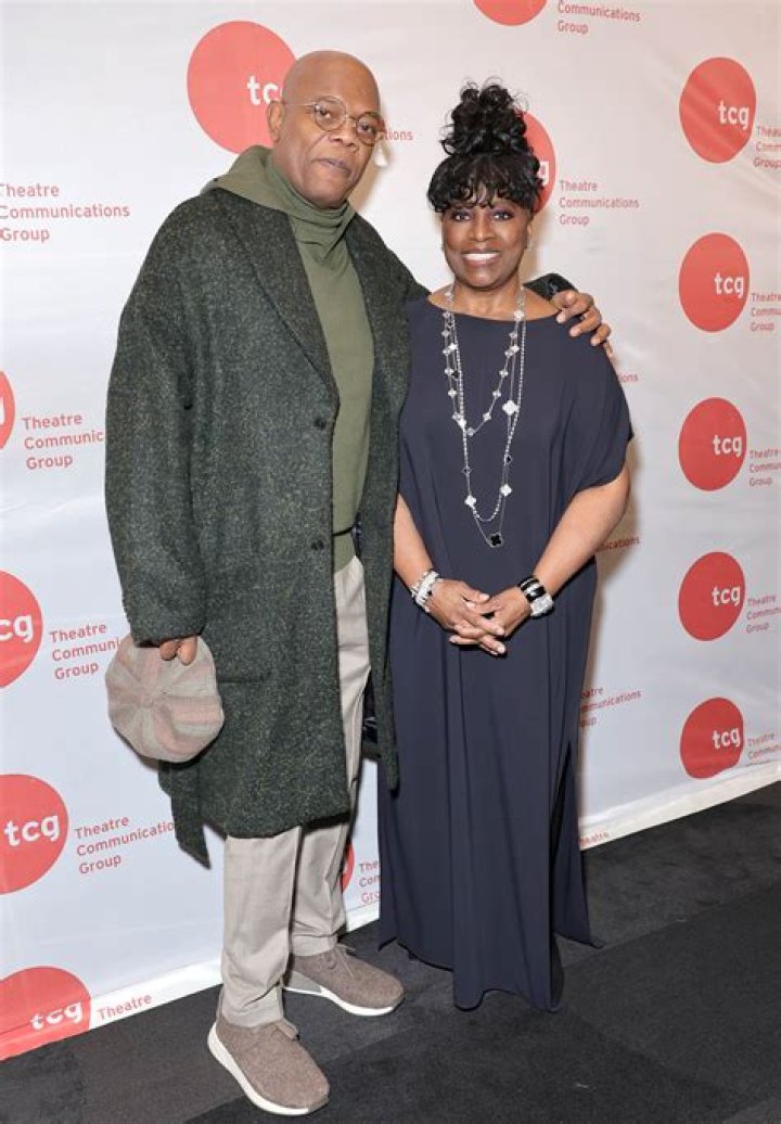 Who is Samuel Frisch Dating Now?