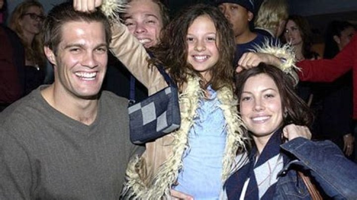 Who is Scotty Leavenworth Dating Now?