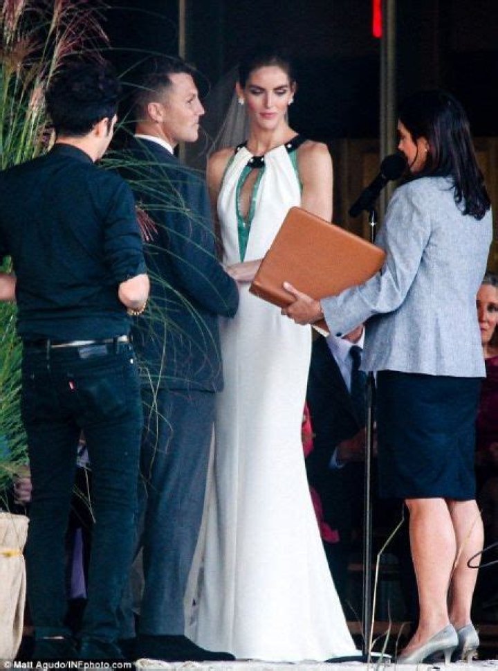 Who is Sean Avery Dating Now