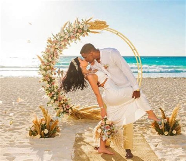 Who is Sergio Cordova Dating Now?