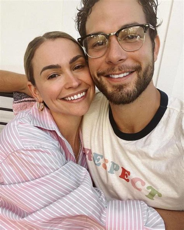 Who is Skylar Astin Dating Now