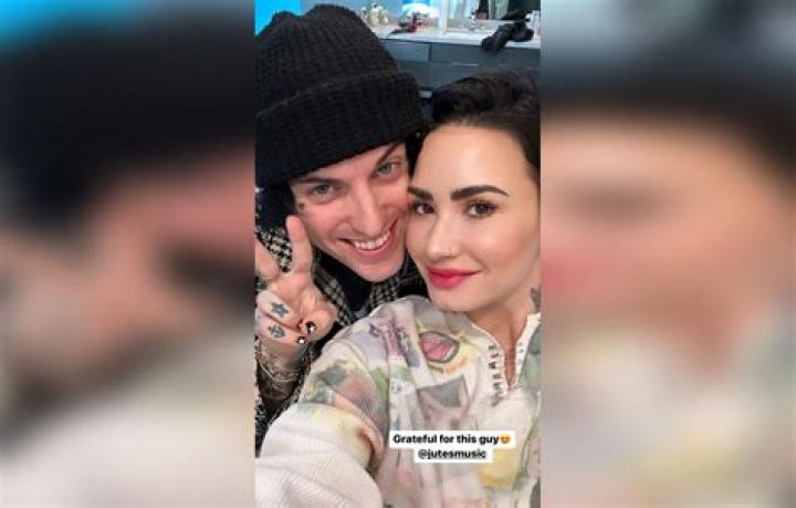 Who is Smilie Suri Dating Now?