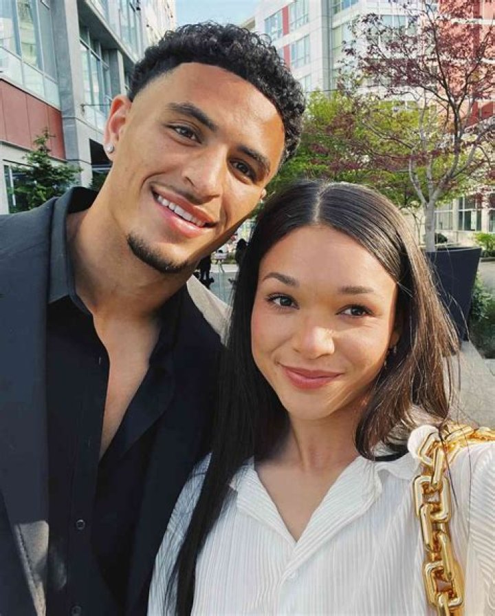 Who is Sophia Smith Dating Now