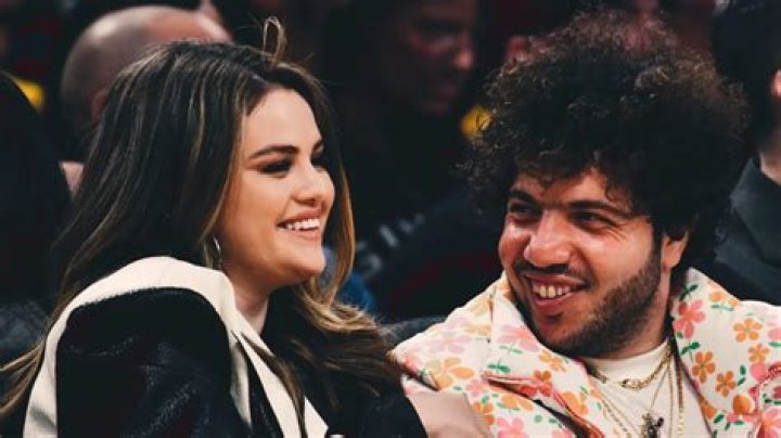 Who is Stephanie Gomez Dating Now