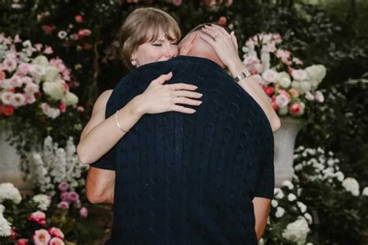 Who is Travis Milne Dating Now