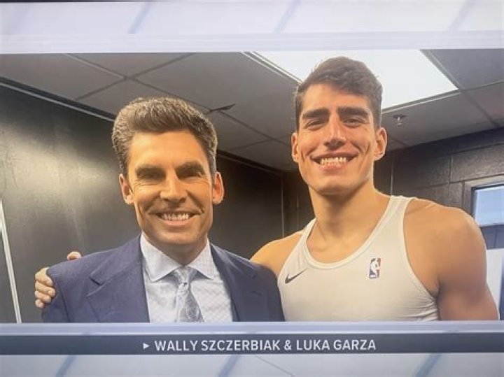 Who is Wally Szczerbiak Dating Now