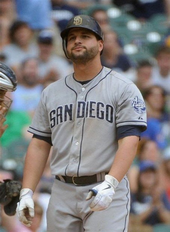 Who is Yonder Alonso Dating Now