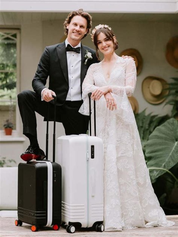 Who is Zachary Abel Dating Now?