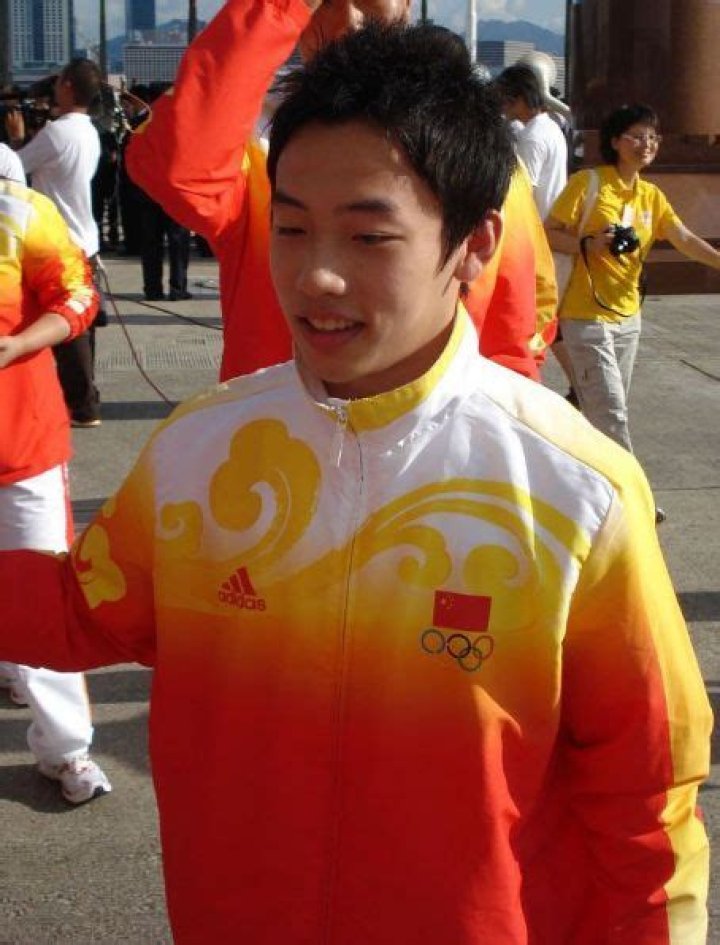 Who is Zou Kai Dating Now?